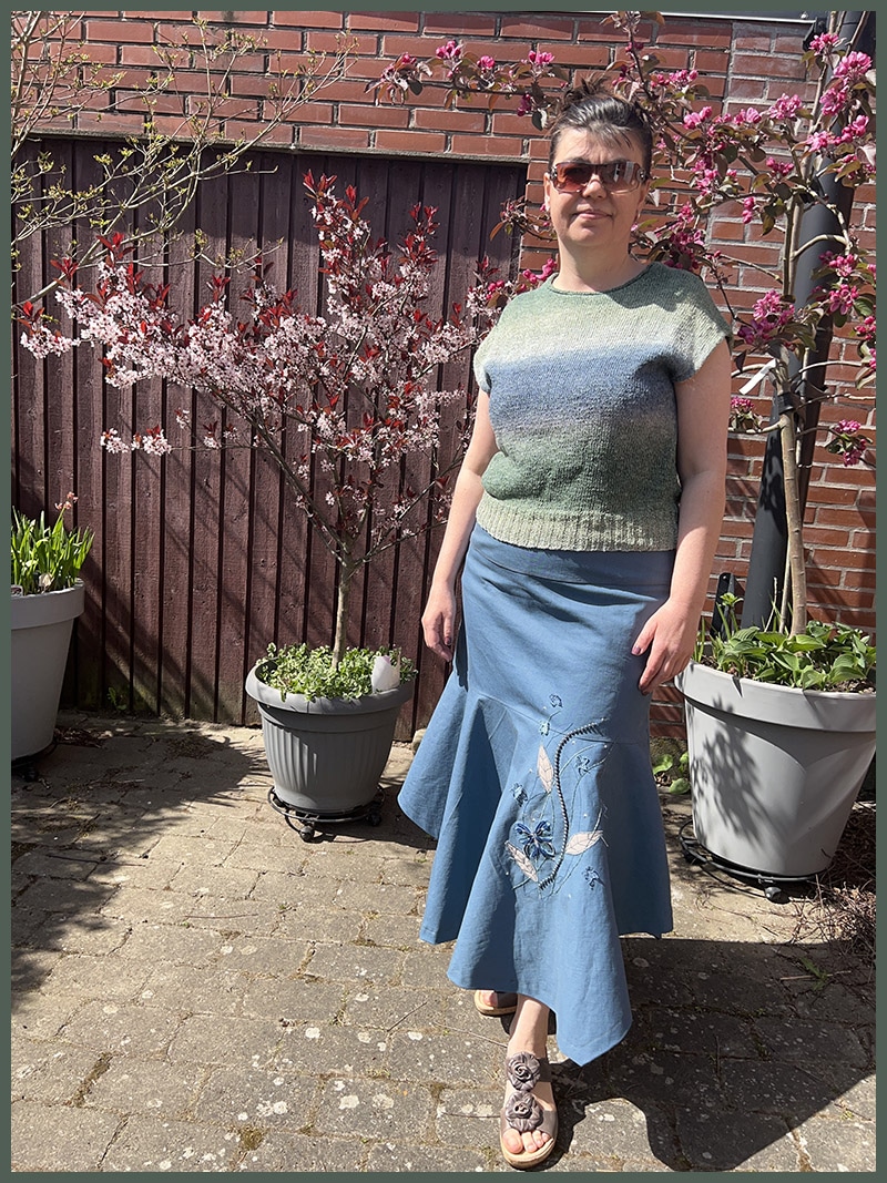 Mandags/fredags bluse nederdel – Kroghkunst kreativ Syning Quiltning